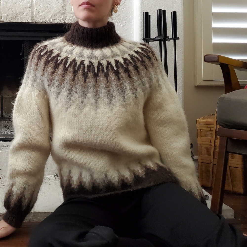 100% Wool Icelandic Sweater, Brown and Ivory White Nordic Fairisle Sweater
